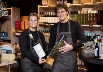 Een nieuwe parel aan de rijk geschakeerde middenstandsketting