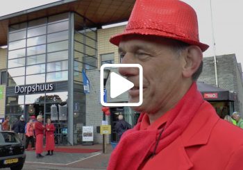 Heino loopt rood aan tijdens Rode Woensdag