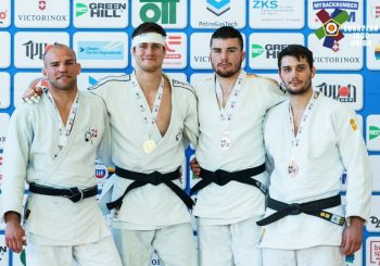 Prima start judoseizoen van Heinoër Rico Harder