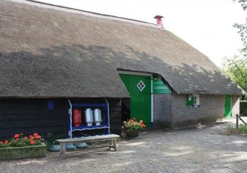 Heinose ouderen gaan op bezoek in Staphorst