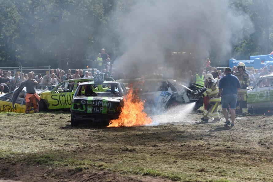 Heino maakt zich op voor spectaculaire autorodeo