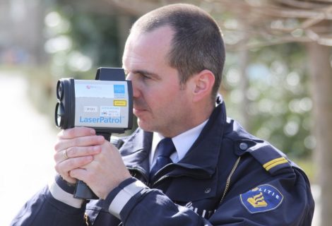 Boete voor te hard rijden op Molenweg