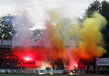 Heino de baas in Raalter voetbalhuiskamer
