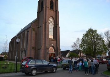 Onderhoud aan kerk in Lierderholthuis