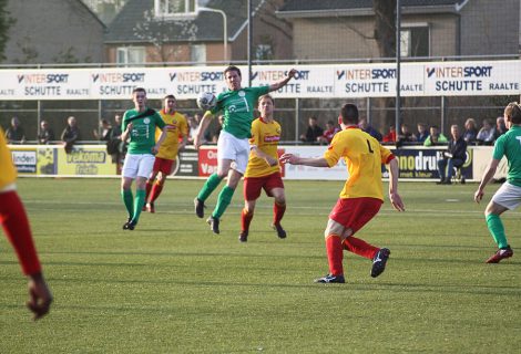 Voetbalkraker van gemeente Raalte eindigt in remise