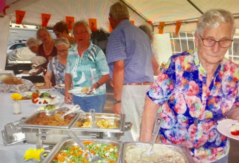 Bewoners de Haere staan stil bij eerste lustrum buurtfeest