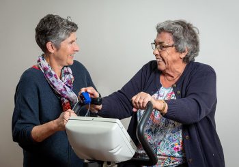 Geriatrisch fysiotherapeut springt op de bres voor kwetsbare oudere