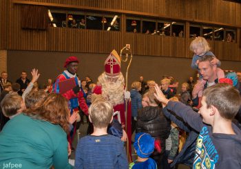 Sinterklaas komt aan in Sporthal Hoogerheyne