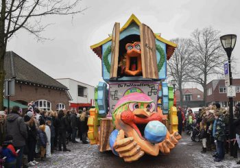Heino maakt zich op voor Bonte Carnavalsoptocht en jubileumweekend