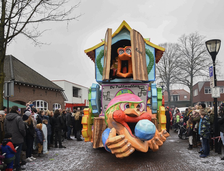 Heino maakt zich op voor Bonte Carnavalsoptocht en jubileumweekend