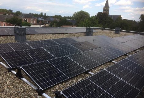 Appartementencomplex De Kloostermanshof plaatst 80 zonnepanelen