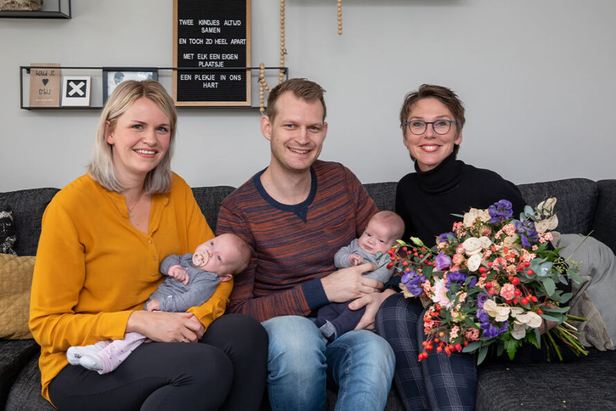 Een bloemetje voor een Fleurissante toekomst van tweeling Mirte en Thije