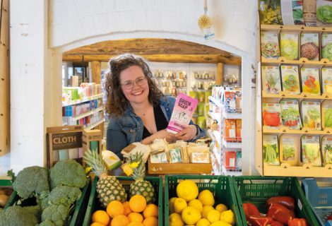 Koop een tasje biologische inspiratie bij Supermarkt in het bos