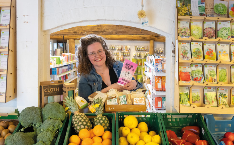 Koop een tasje biologische inspiratie bij Supermarkt in het bos