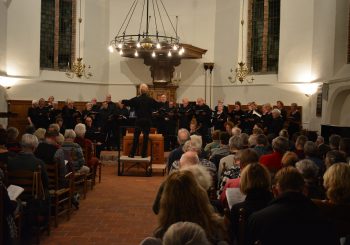 Uitvoering Bach Cantate Koor Salland in NH Kerk