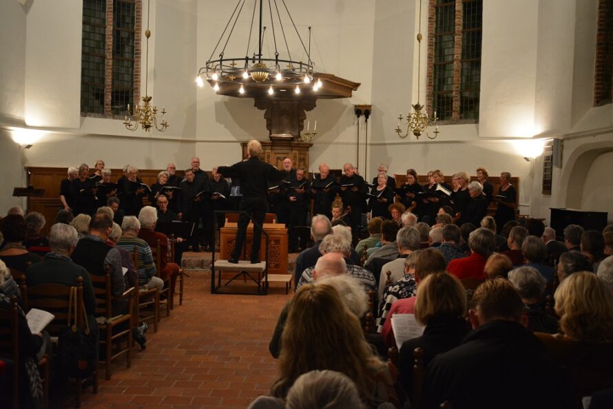 Uitvoering Bach Cantate Koor Salland in NH Kerk