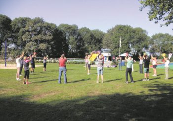 Zomerfit beweegochtenden bij Zwembad De Tippe