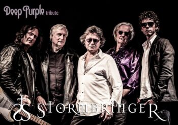 Stormbringer: Deeply Purple Tribute live op het podium