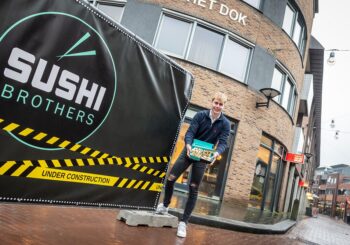 17-jarige ondernemer opent vestiging Sushi Brothers in Raalte