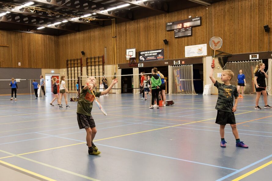 Ruim 60 kinderen namen deel aan het Mini Maxi Badmintontoernooi