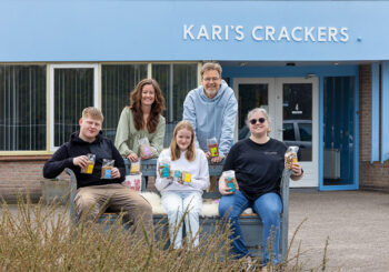 De deur van Kari’s Crackers staat wagenwijd open voor nieuwe meewerkers