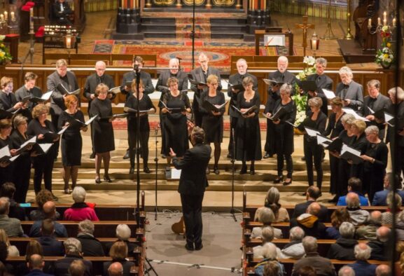 Zwols Vocaal Ensemble staat op 17 mei in de Nicolaaskerk