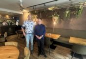 De Veldhoek krijgt nieuwe eigenaren: Remco en Bianca van der Weide nemen het stokje over