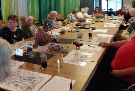 Dorpskamer Heino viert 10-jarig jubileum: tien jaar ontmoeting en gezelligheid