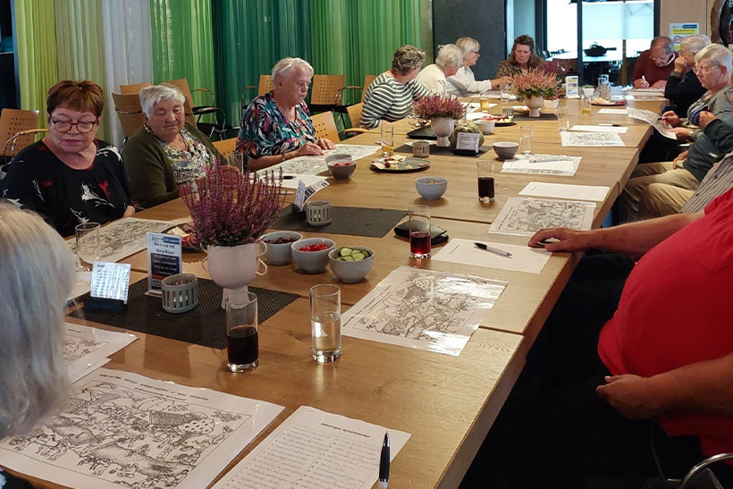 Dorpskamer Heino viert 10-jarig jubileum: tien jaar ontmoeting en gezelligheid